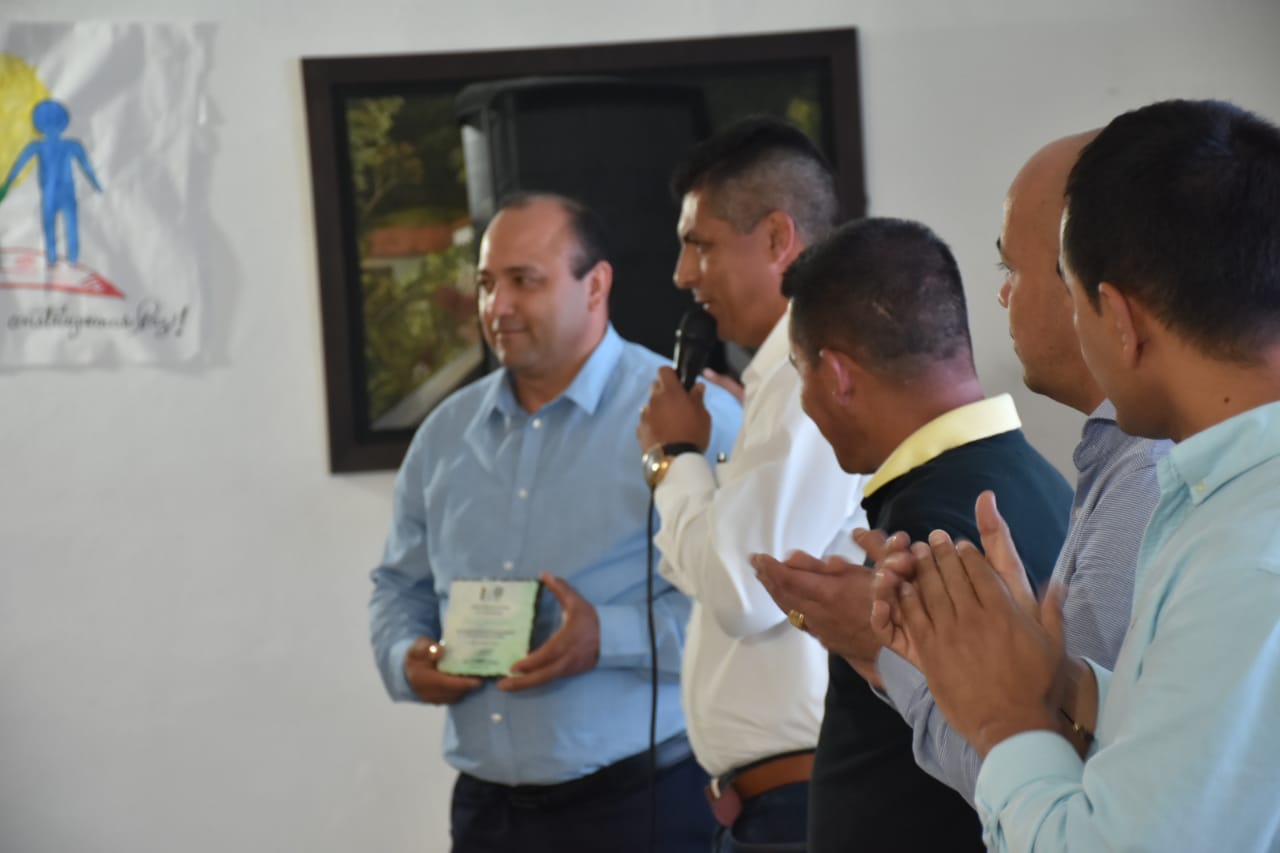 Reconocimiento al liderazgo y el compromiso