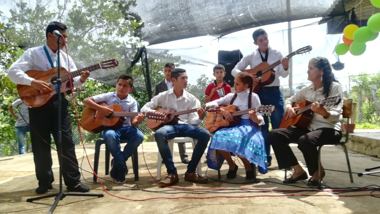 Expedición sensorial, un lazo institucional entre el colegio de El Chorro y el Ministerio de Cultura