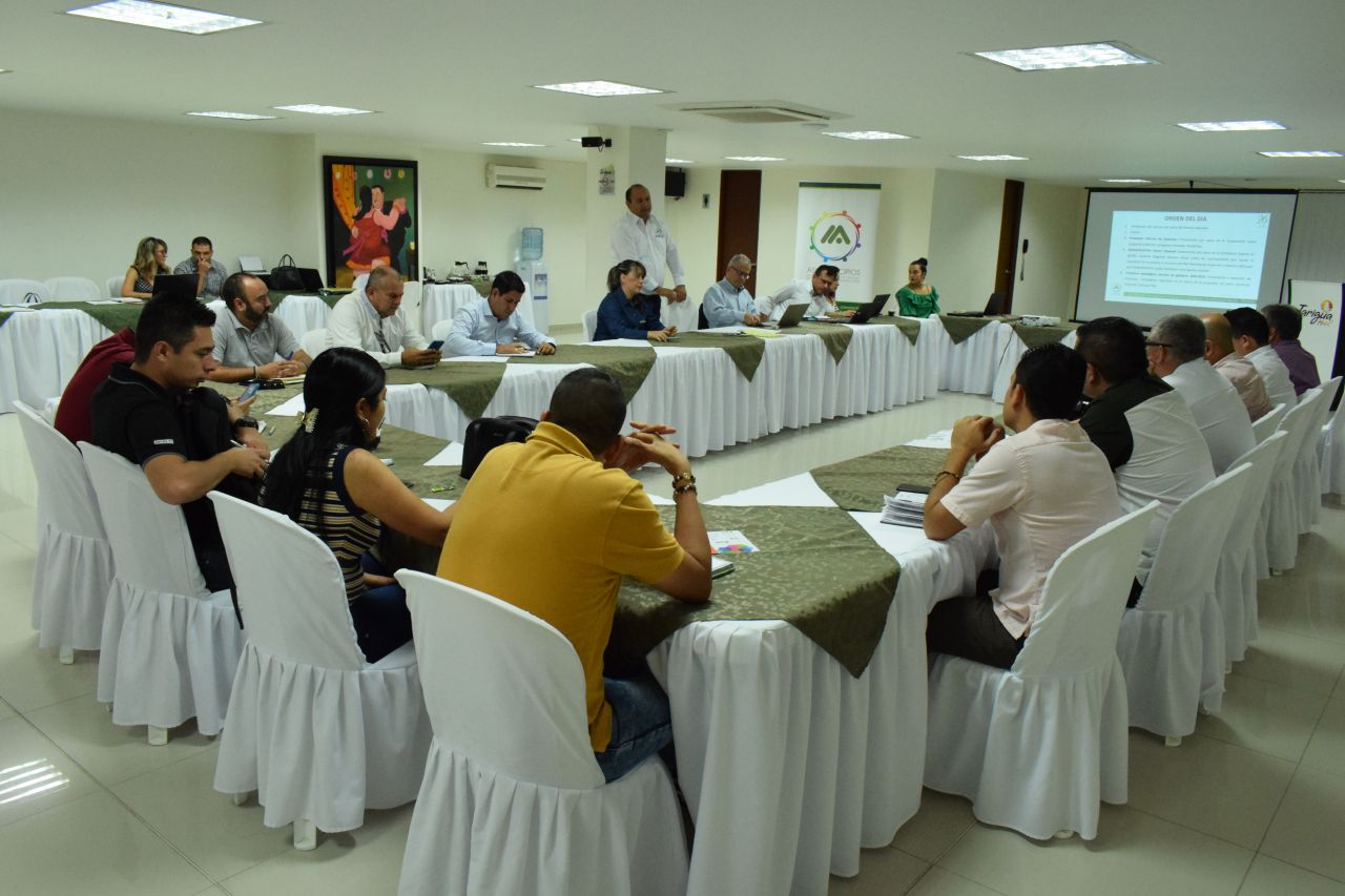 14 alcaldes comprometidos con el desarrollo del territorio