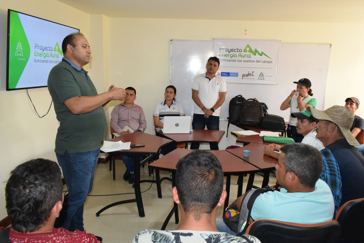Electrificación rural se hará realidad gracias a los programas de financiación de los PDET