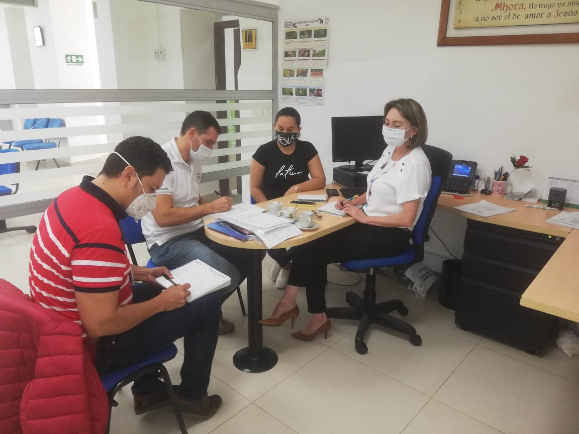 Asomunicipios continúa con las líneas especiales de crédito