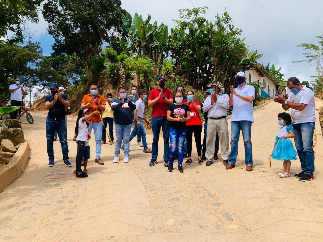Comunidades rurales de los municipios de Teorama y Convención son beneficiadas con placa huella